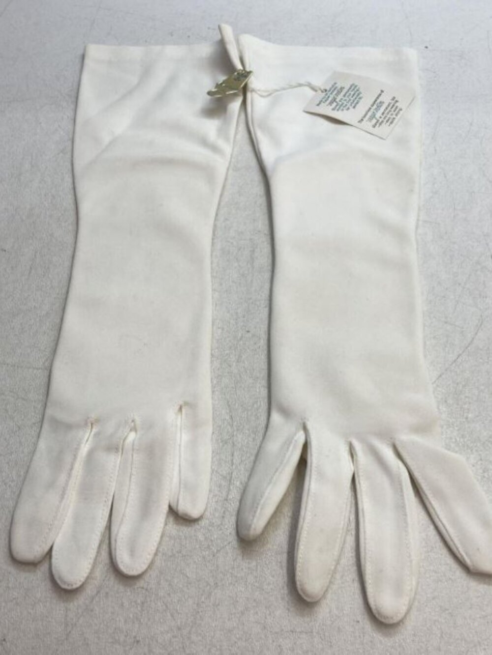 Vintage 70s Kayser Women's White Magic Motion Stretch Gloves NWT One Size